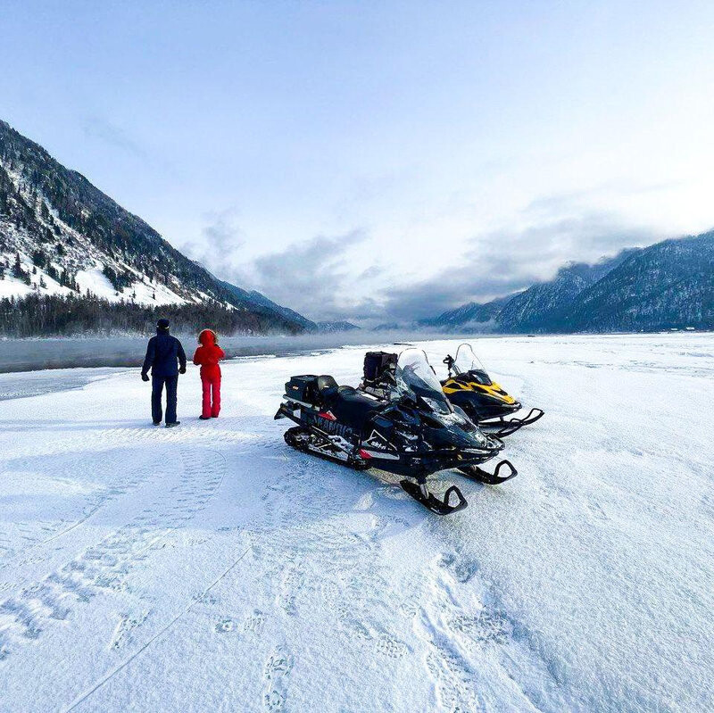 Снегоходы по Телецкому озеру