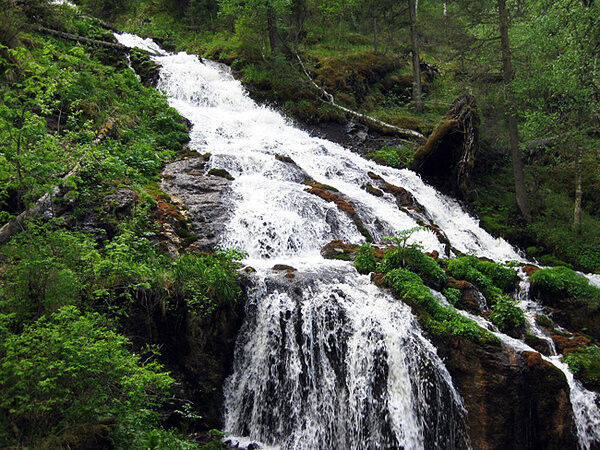 Емурлинский водопад